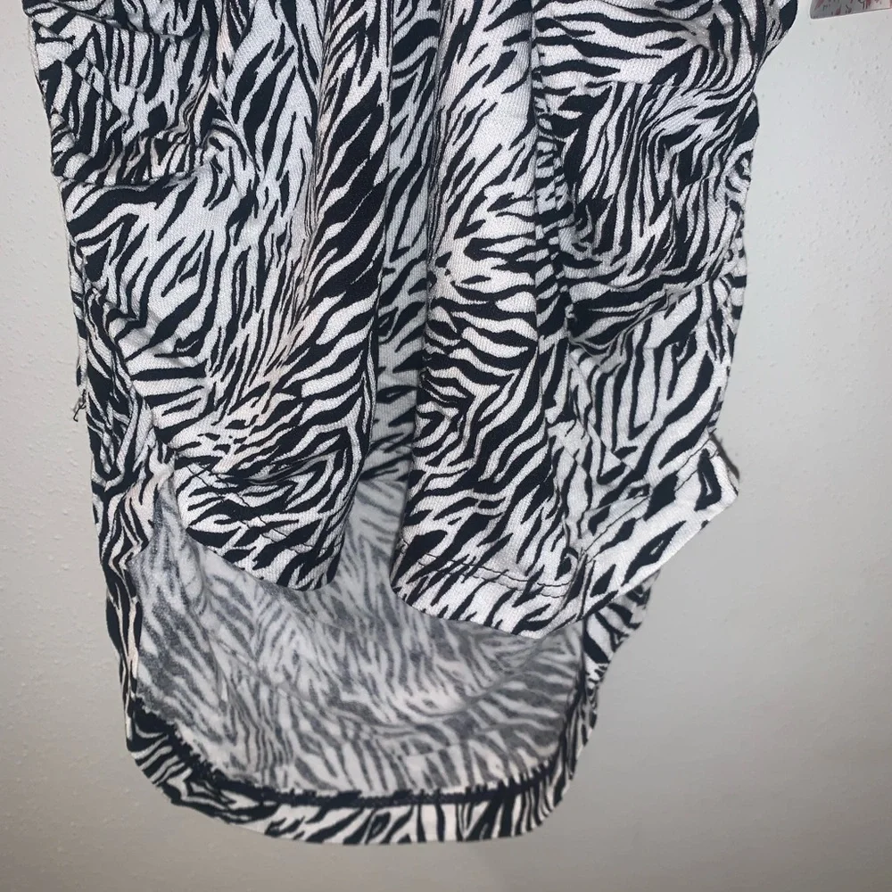 NWT FREE PEOPLE Coco white and black tank - Picture 7 of 10